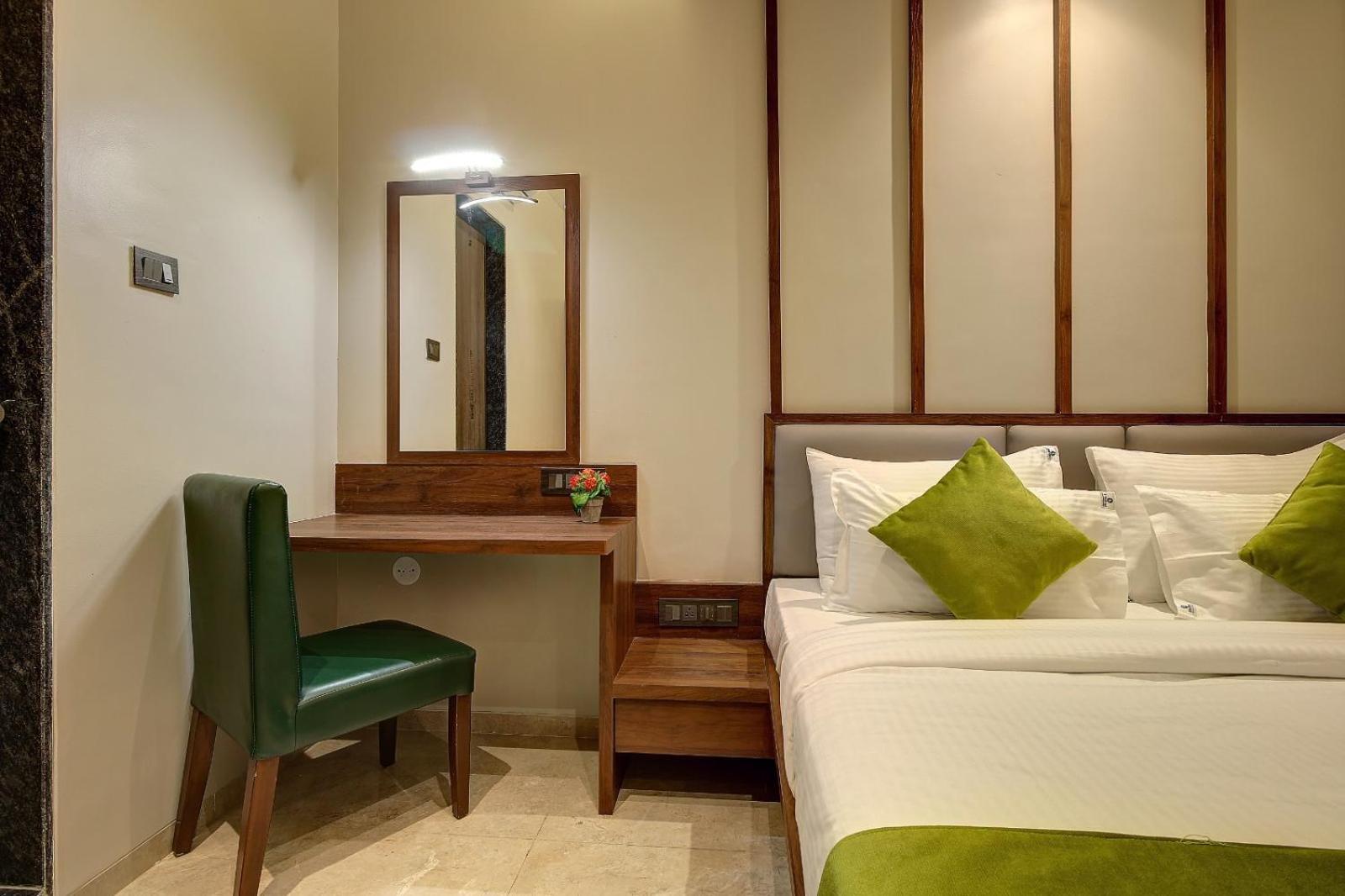 Magnus Fortune House Business Hotel , Magarpatta Mundhva Eksteriør billede
